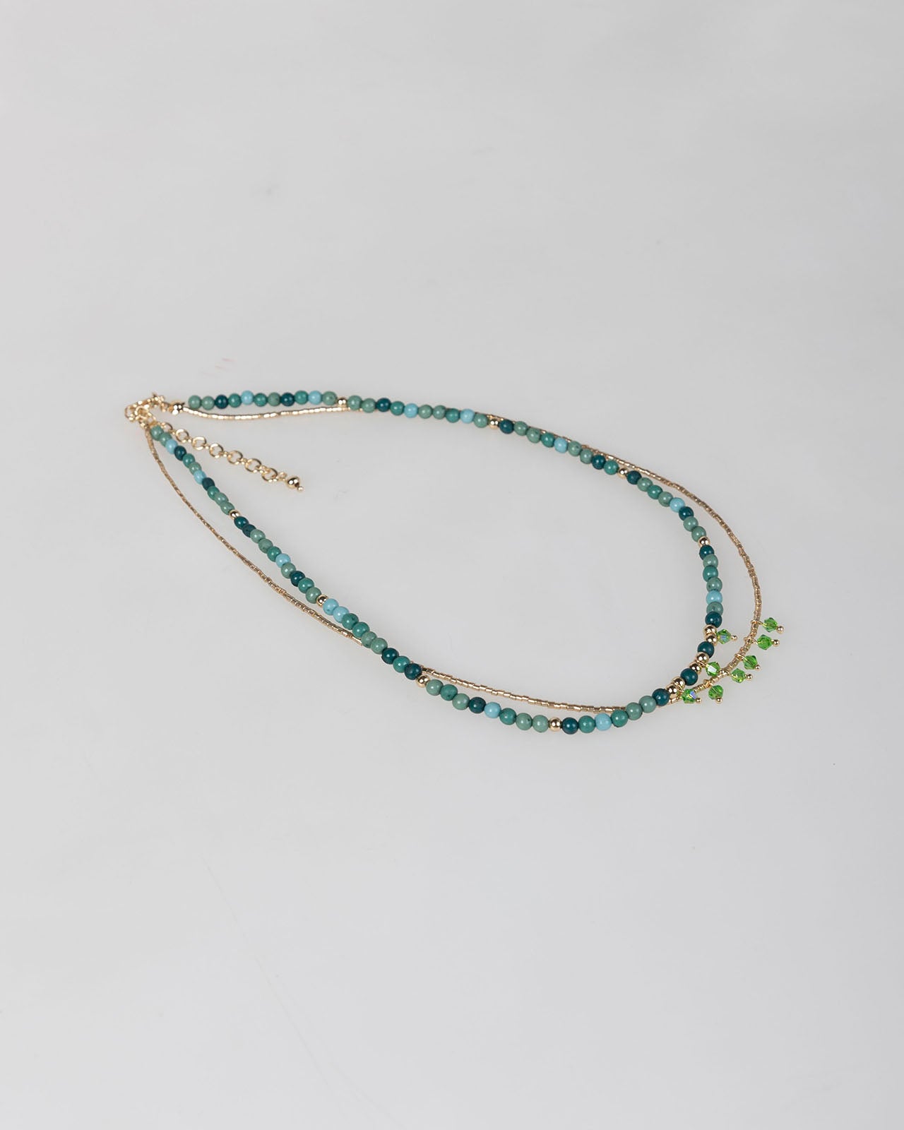 Collar doble abalorios verdes y color oro