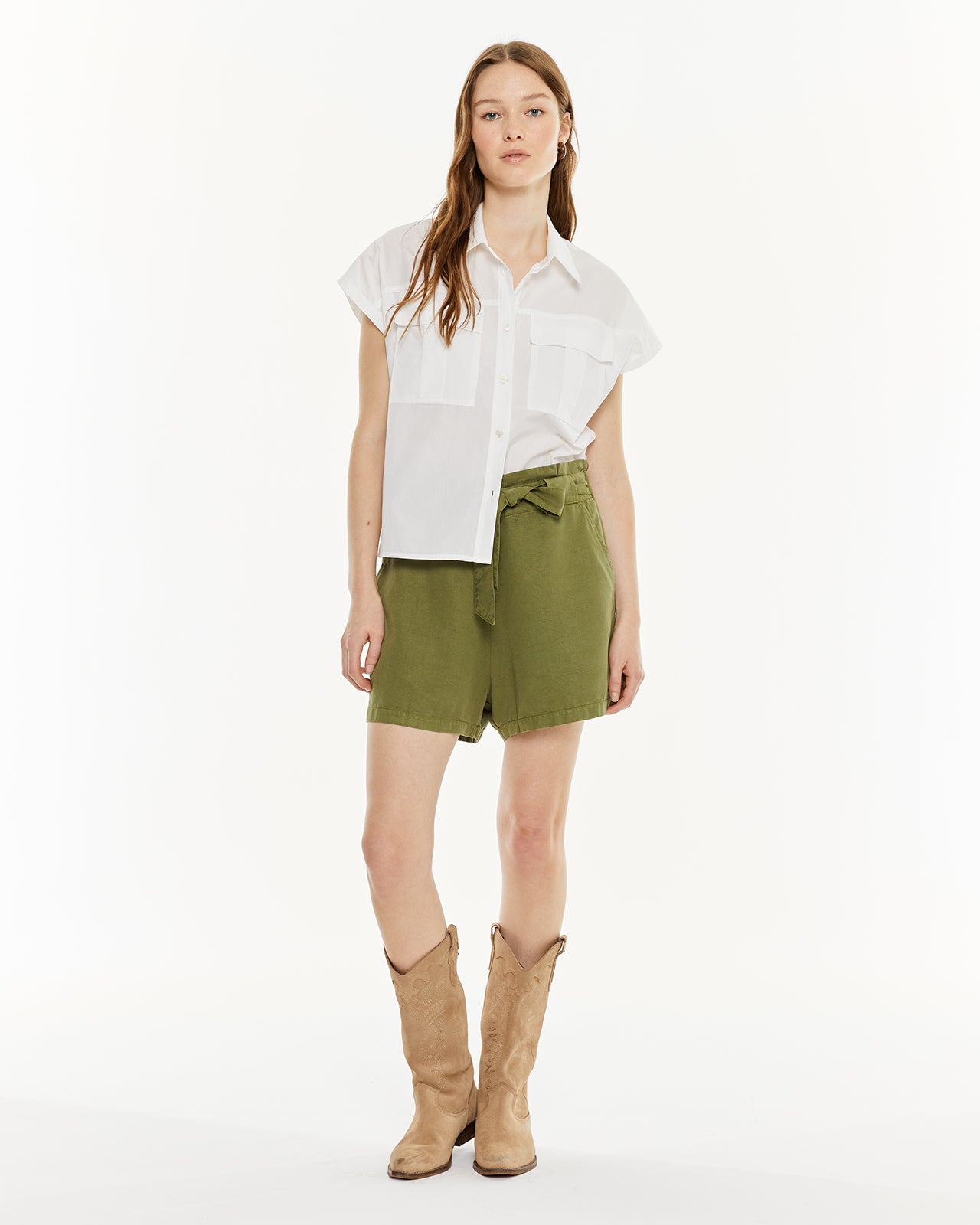 Camisa oversize detalle bolsillos delanteros