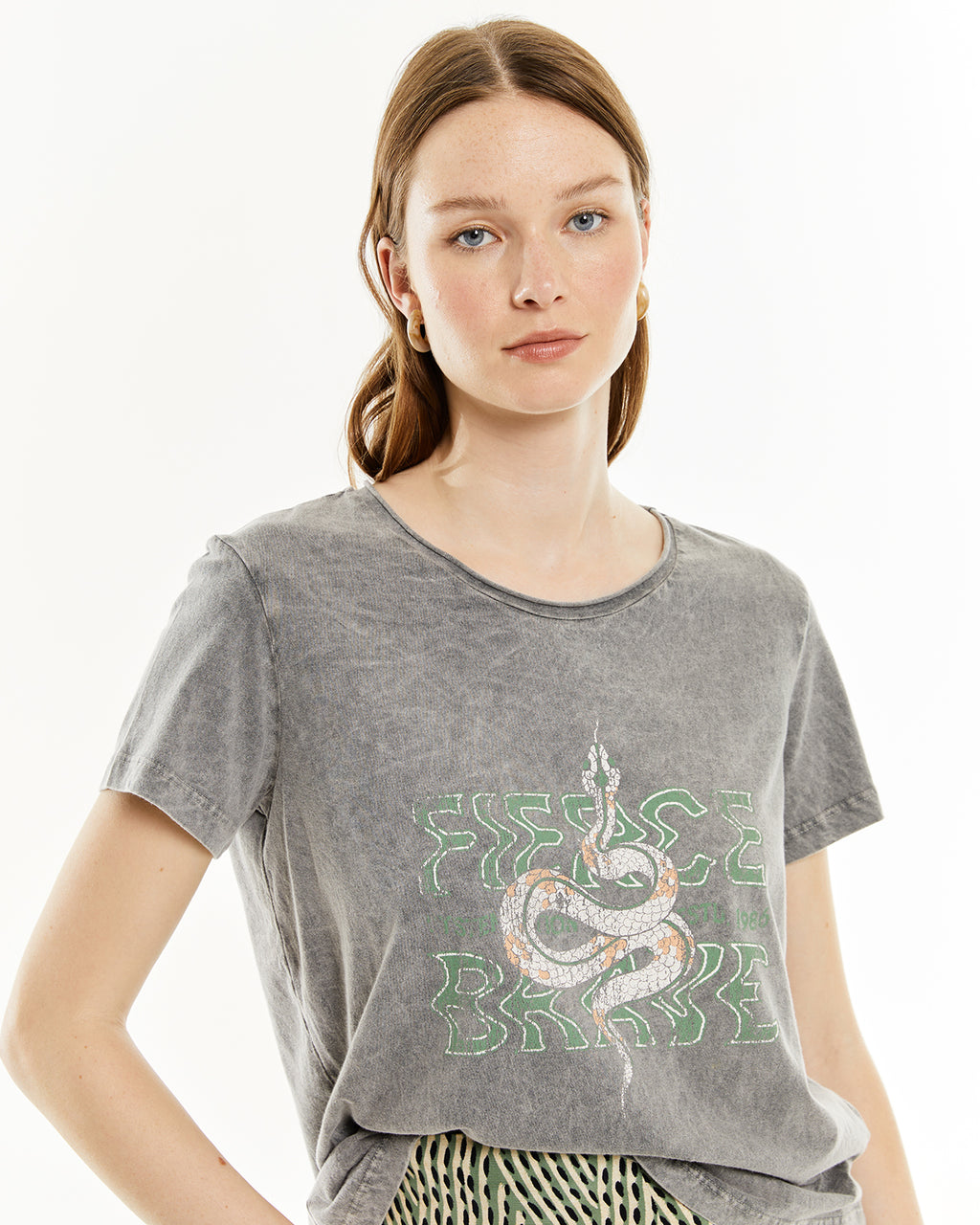 Camiseta de manga corta con estampado de serpiente