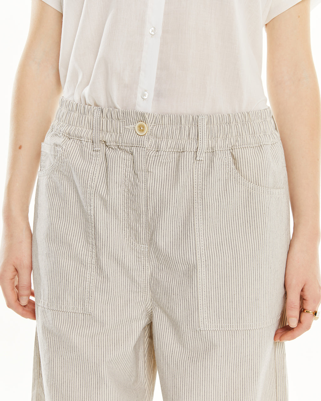 Pantalón rayas con goma en la cintura