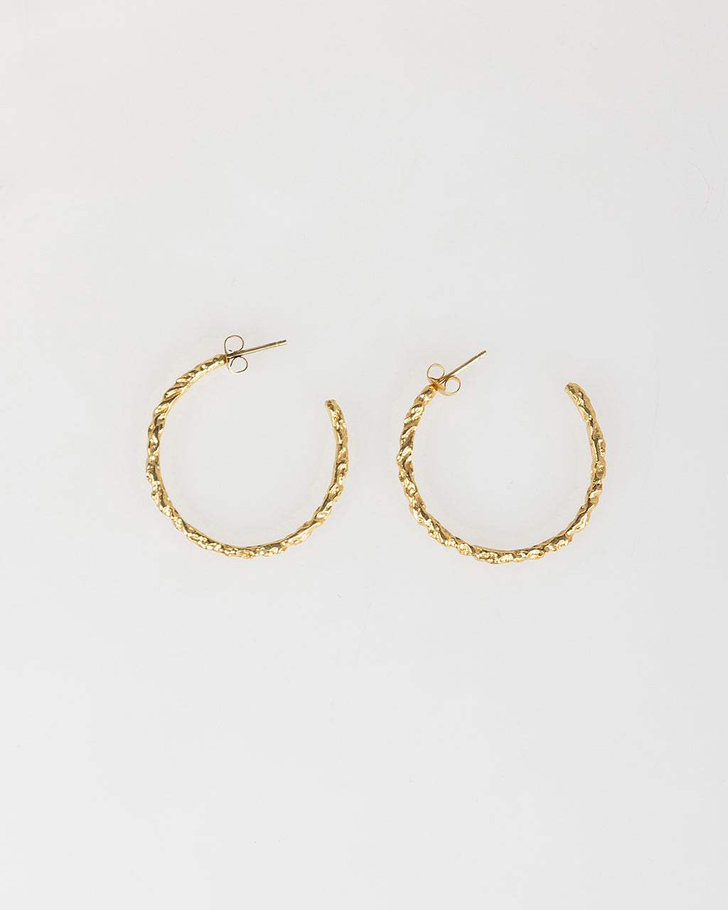 Pendientes de aro con relieve