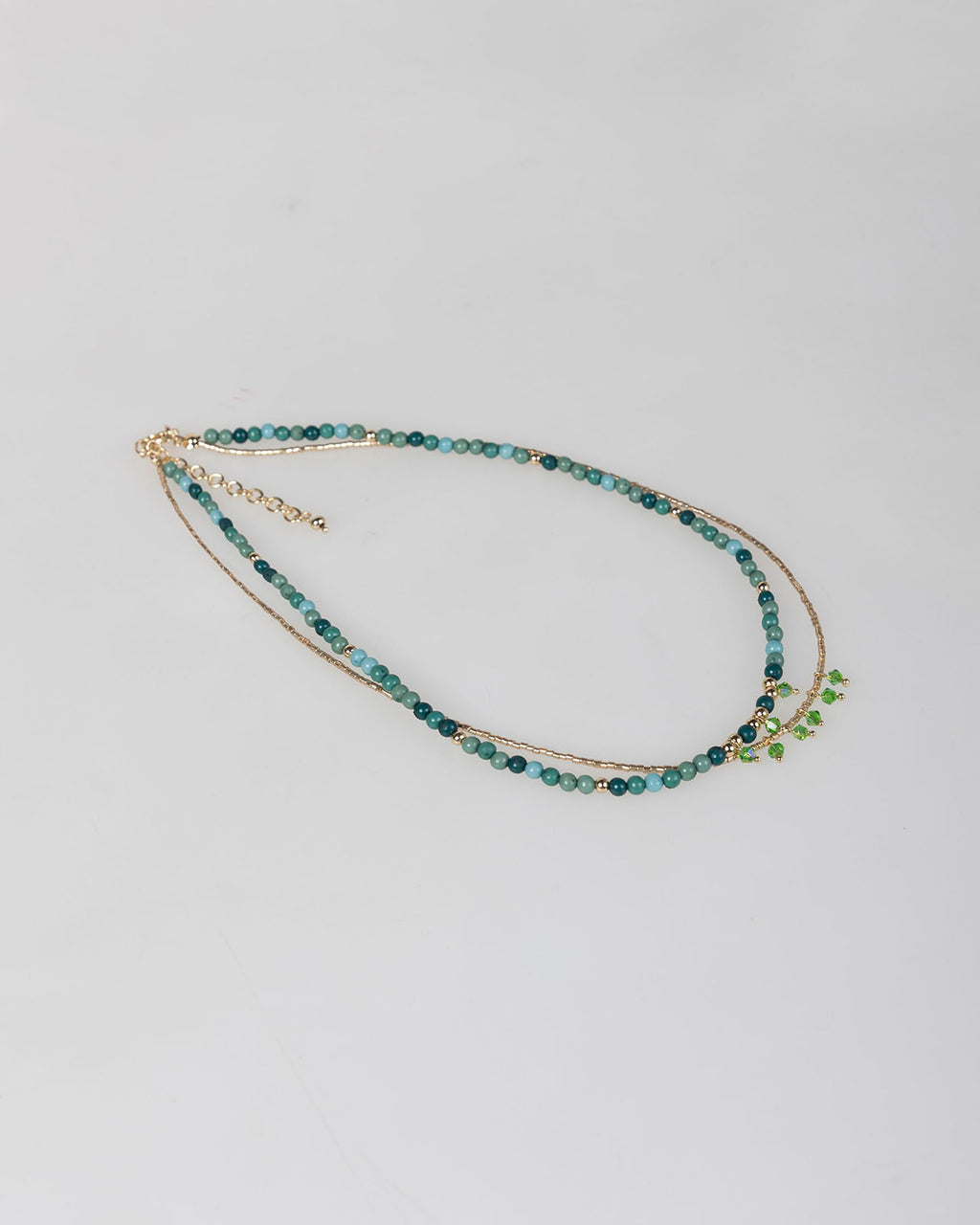 Collar doble abalorios verdes y color oro