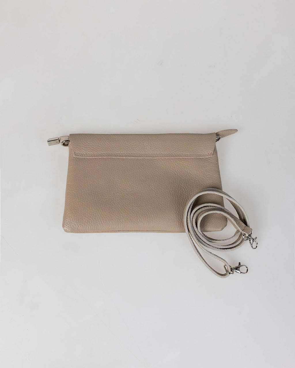 Bolso tipo bandolera de piel