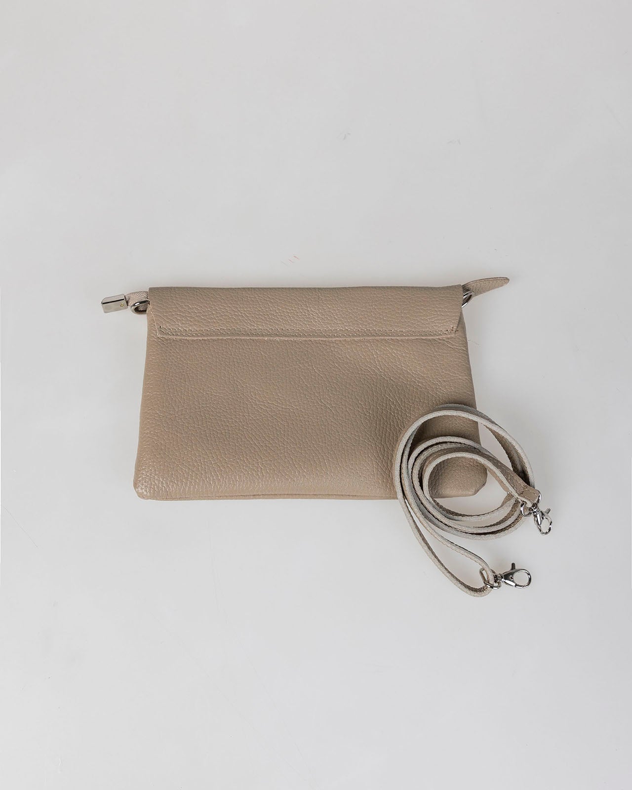 Bolso tipo bandolera de piel