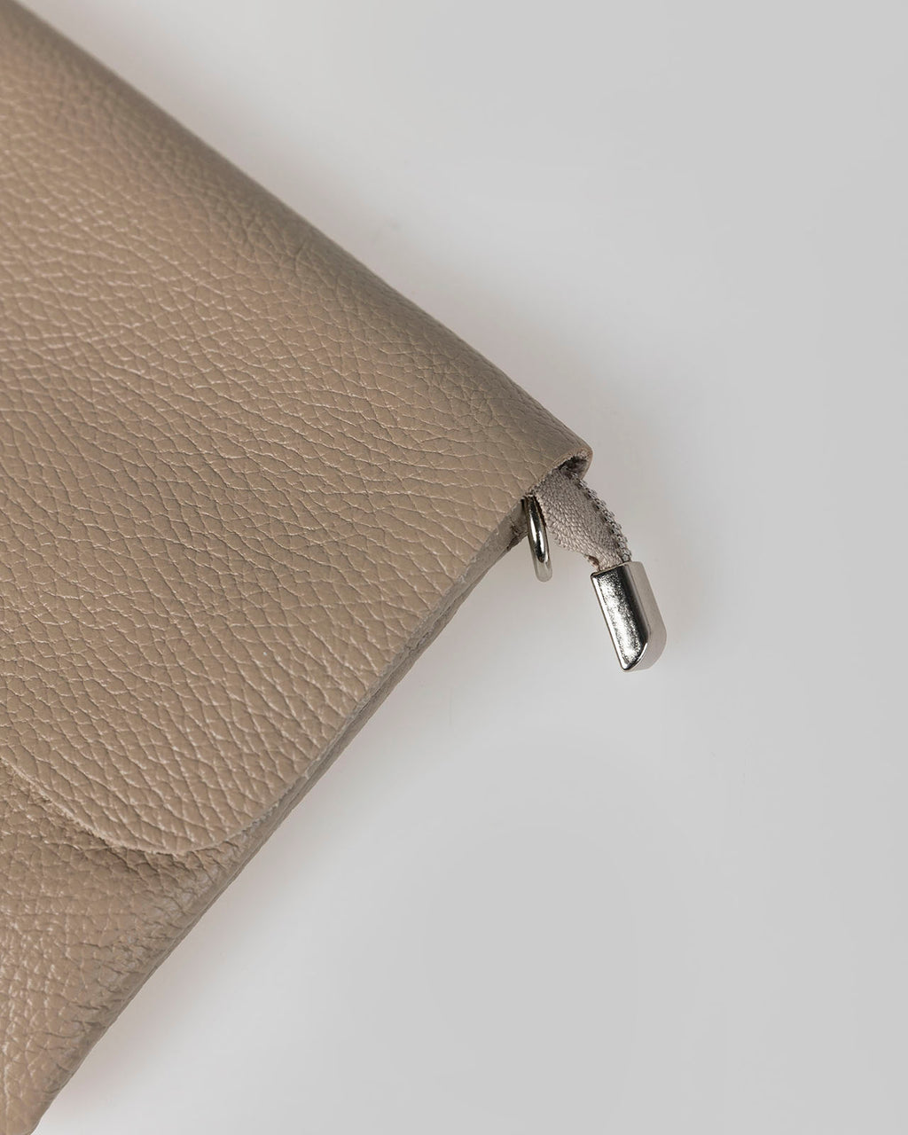 Bolso tipo bandolera de piel