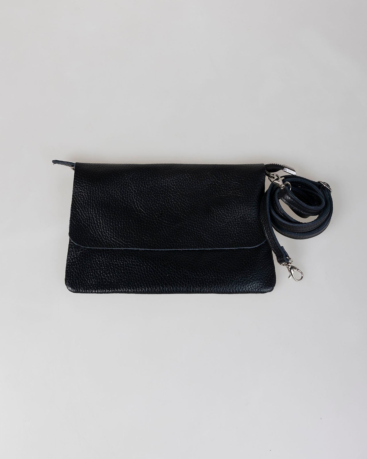 Bolso tipo bandolera de piel