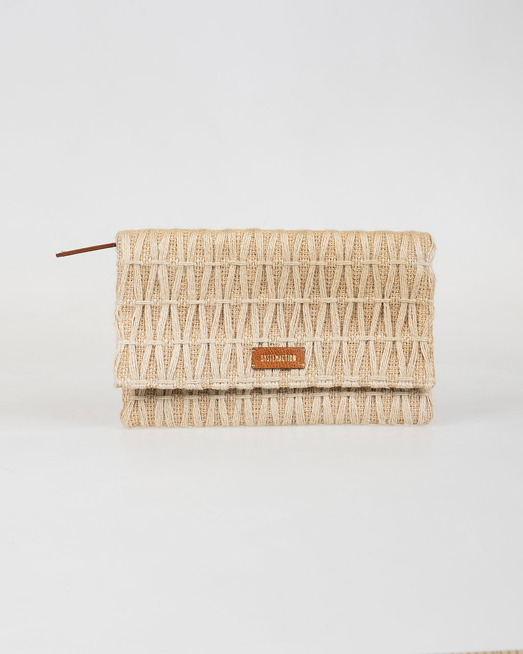 Bolso de mano de rafia trenzado