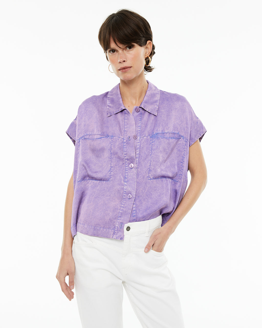 Camisa fluida cuello mao con bolsillos plastrón delanteros