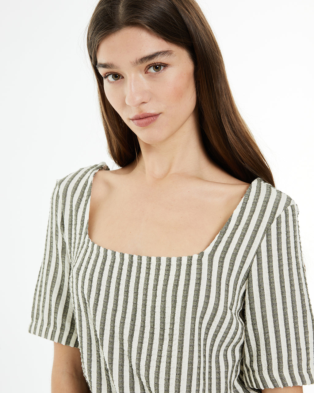 Camisa de rayas manga tres cuartos abullonada y escote cuadrado