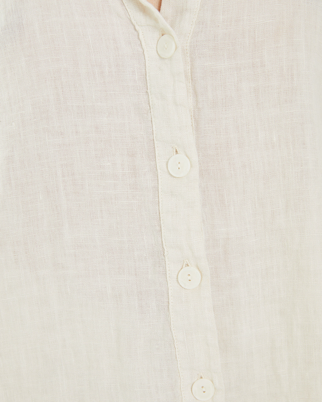 Camisa de lino de manga corta con escote camisero