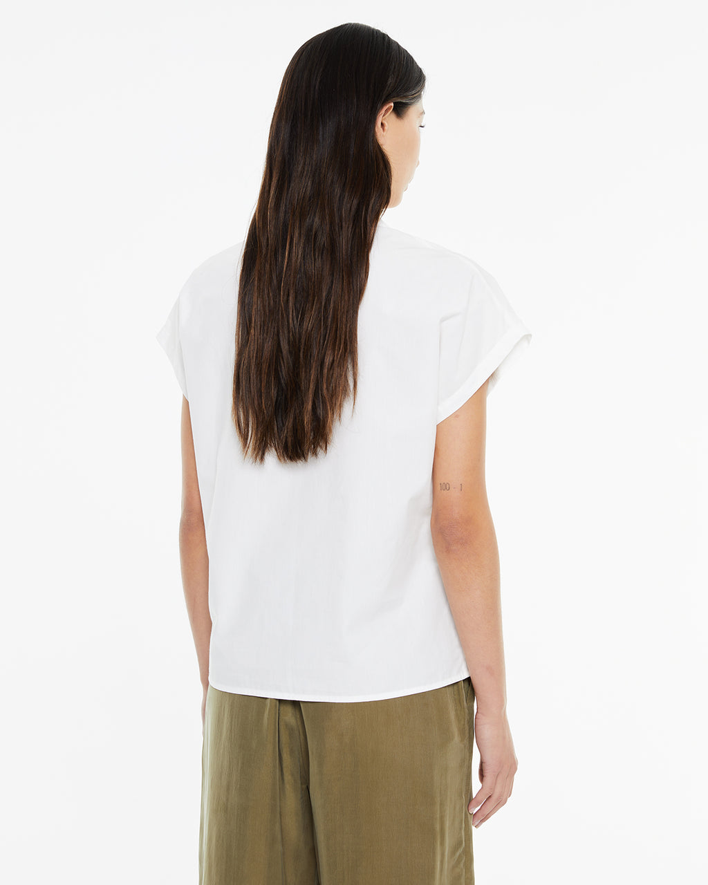 Camisa oversize detalle bolsillos delanteros