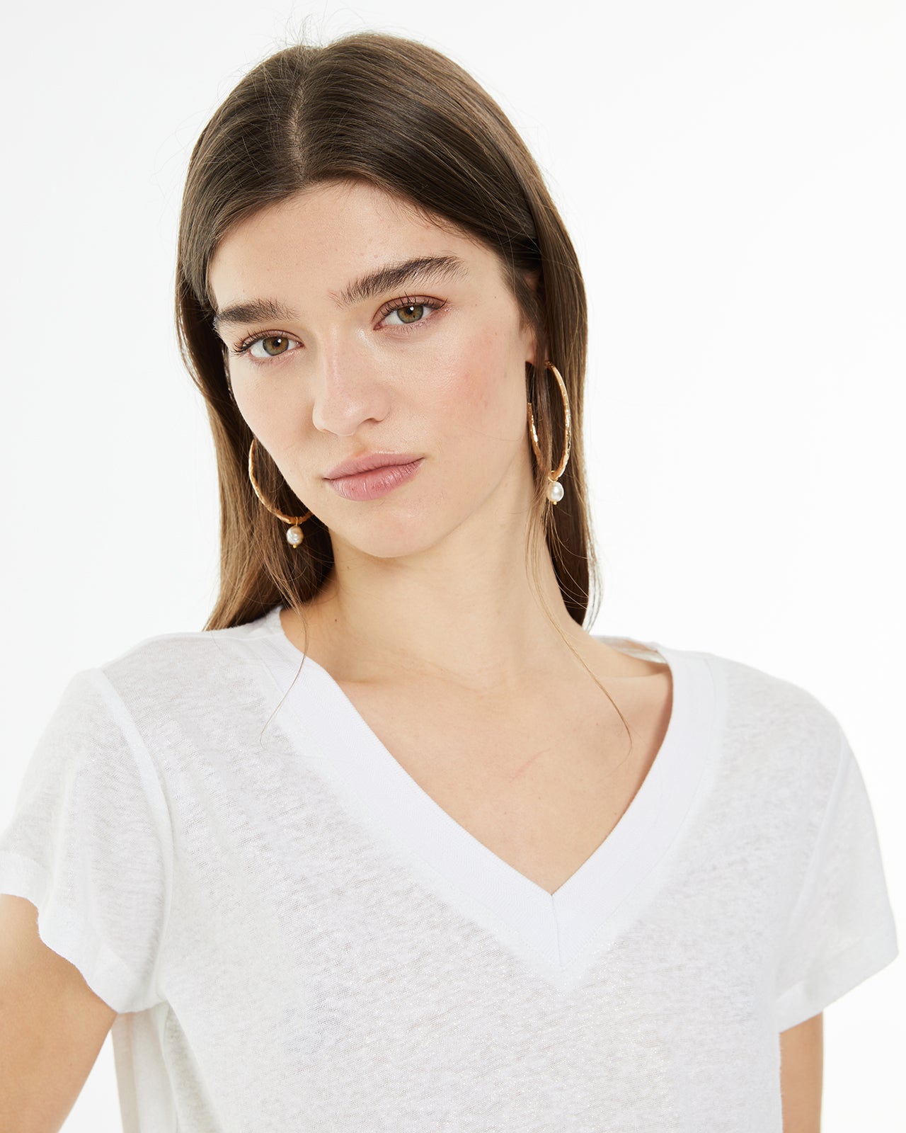 Camiseta de lino de cuello pico con detalle tira fantasía