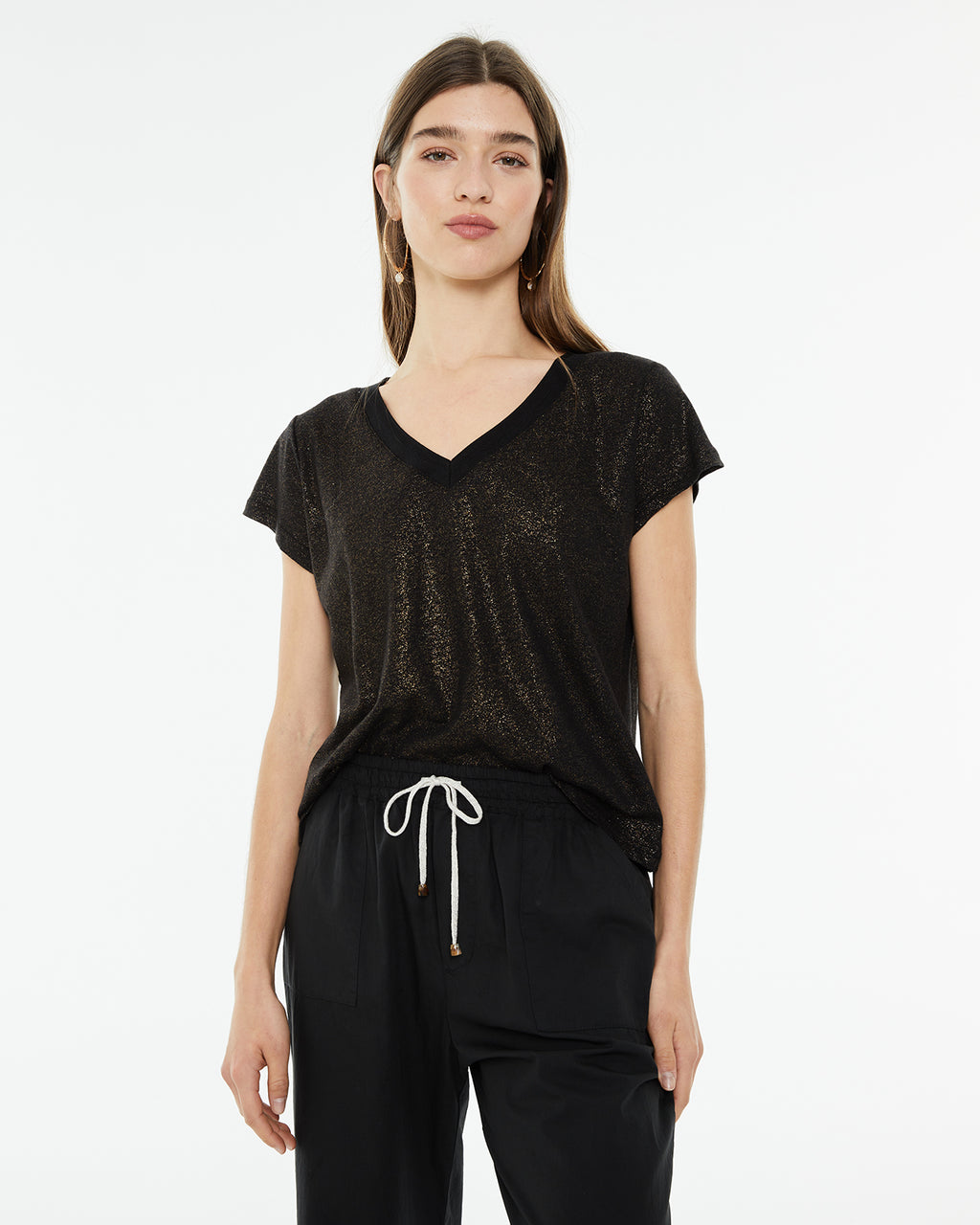 Camiseta de lino de cuello pico con detalle tira fantasía