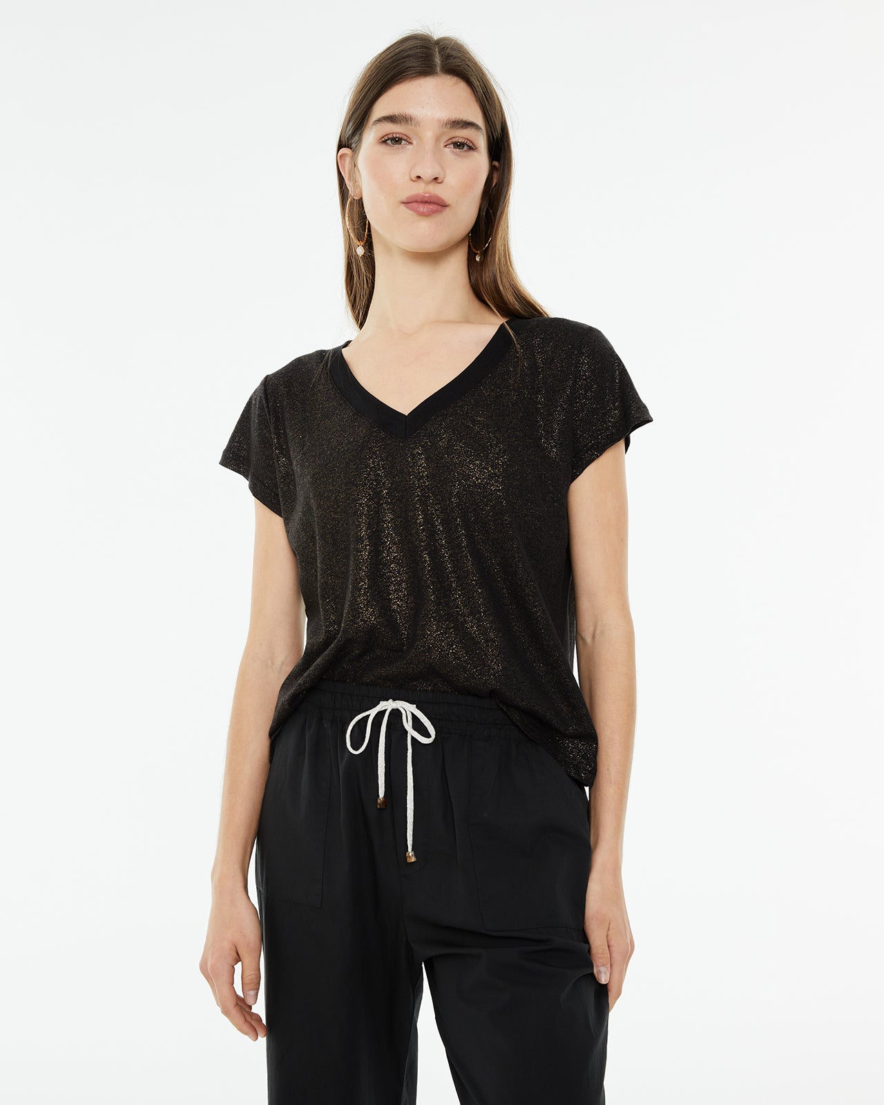 Camiseta de lino de cuello pico con detalle tira fantasía
