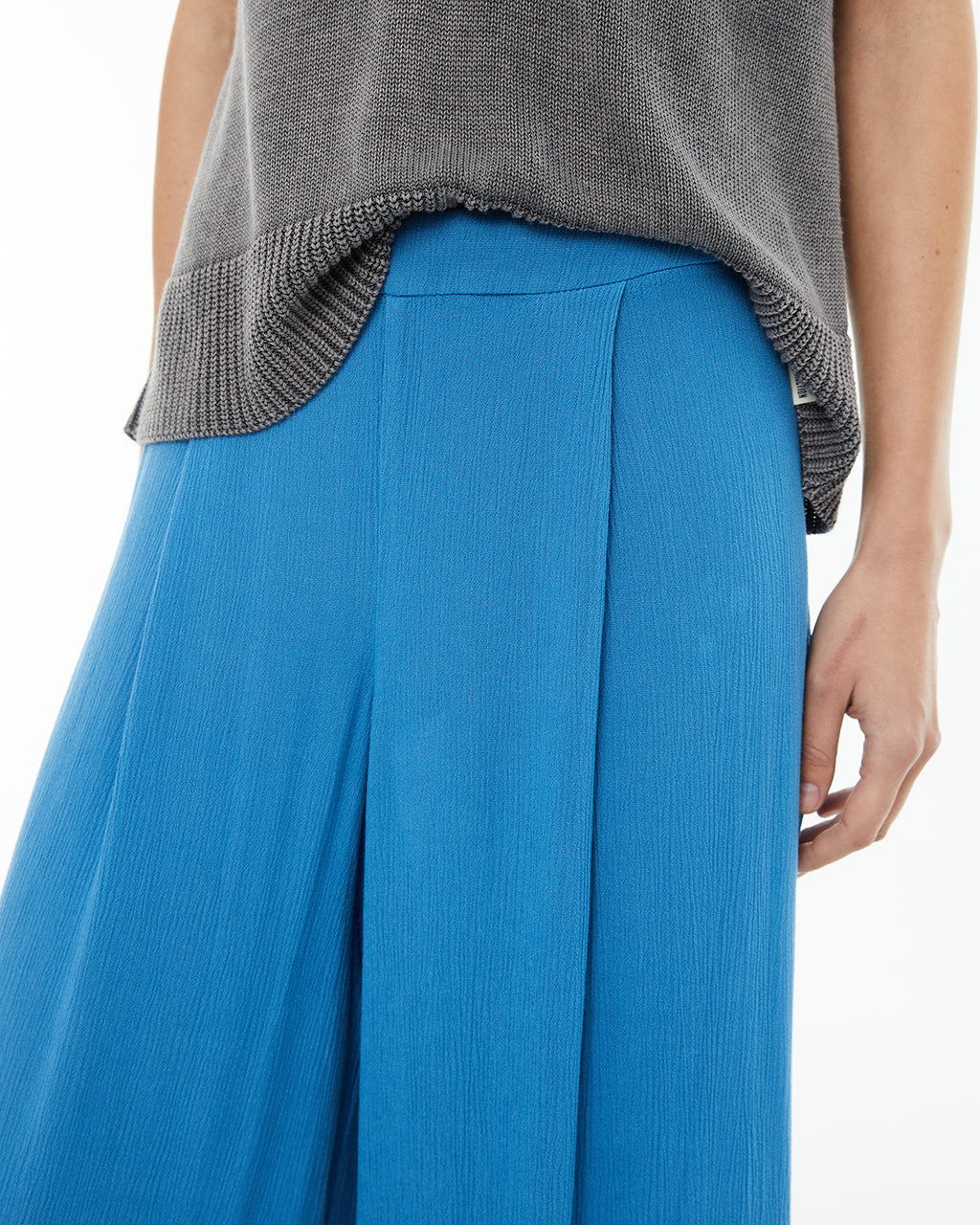 Pantalón ancho con goma en la cintura