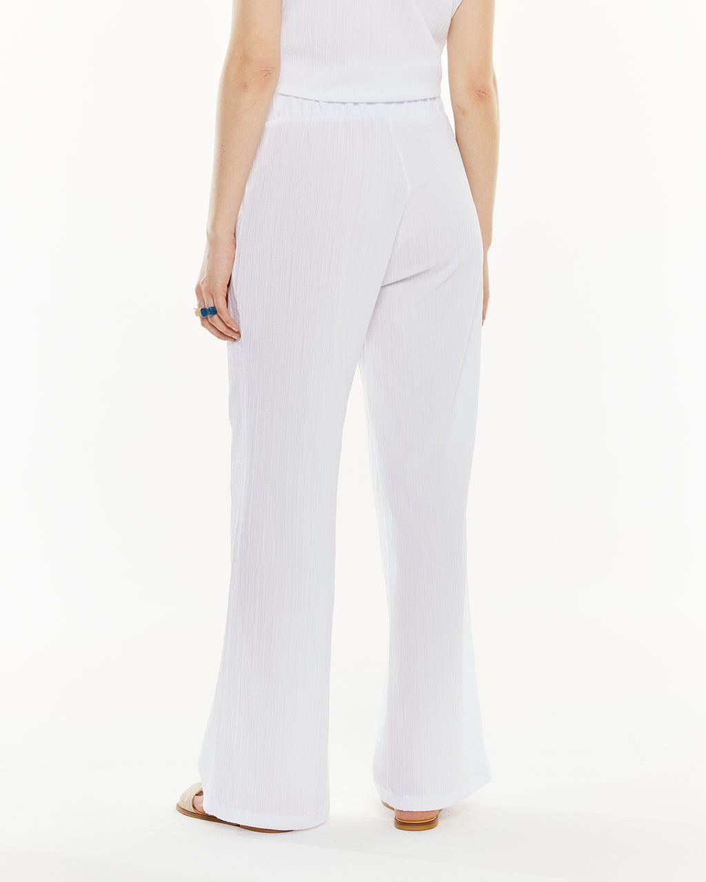 Pantalón fluido con goma en la cintura