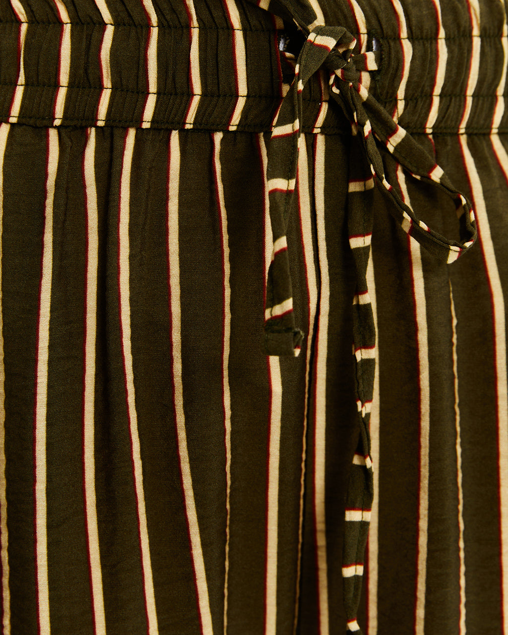 Pantalón estampado de rayas con goma cintura