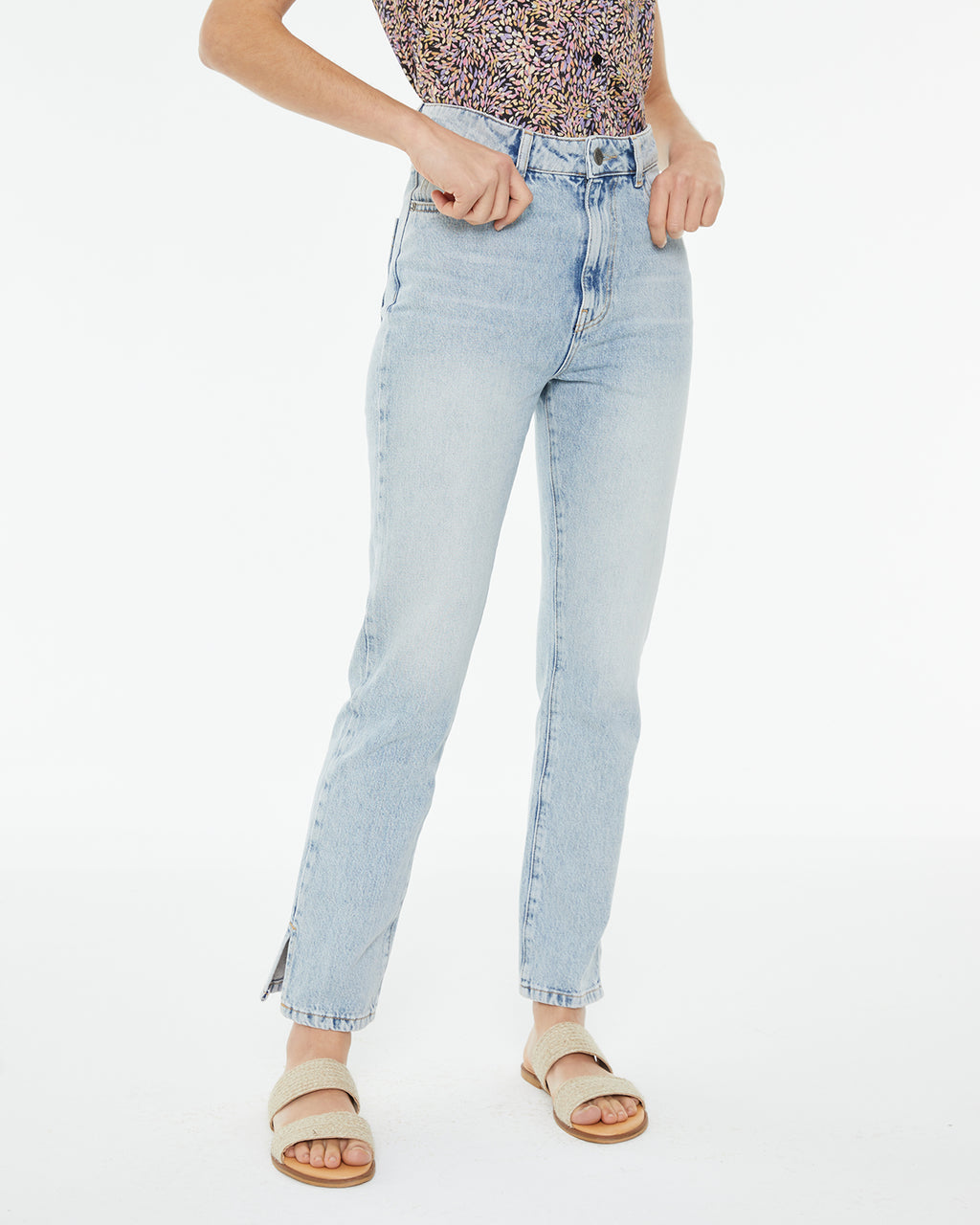 Jeans rectos de tiro medio efecto desgastado