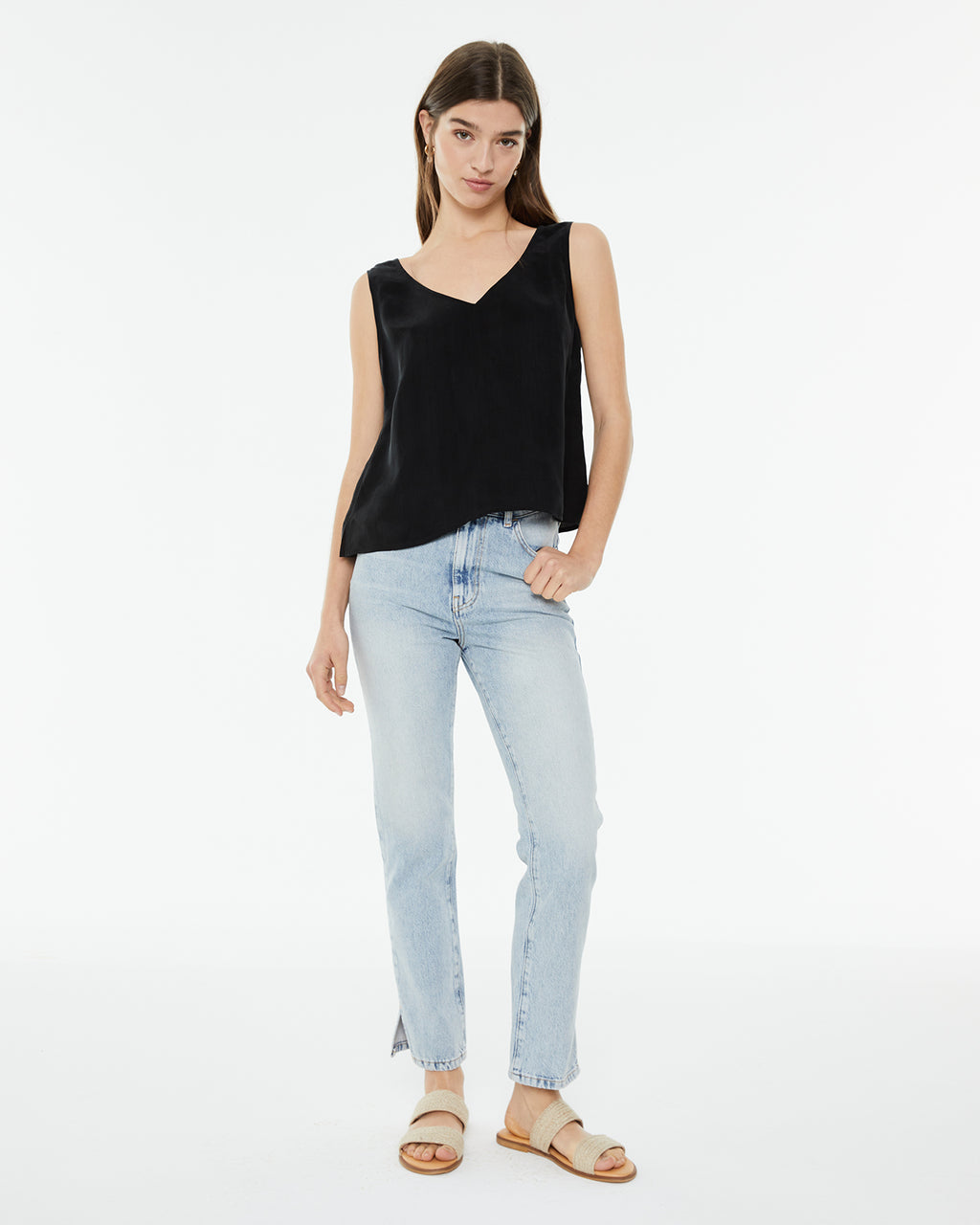 Top de tirantes escote pico de cupro