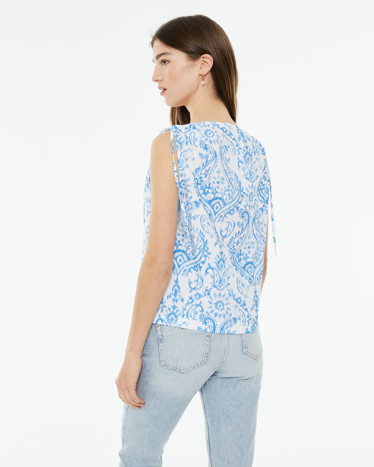 Top estampado de tirantes con lazada hombro