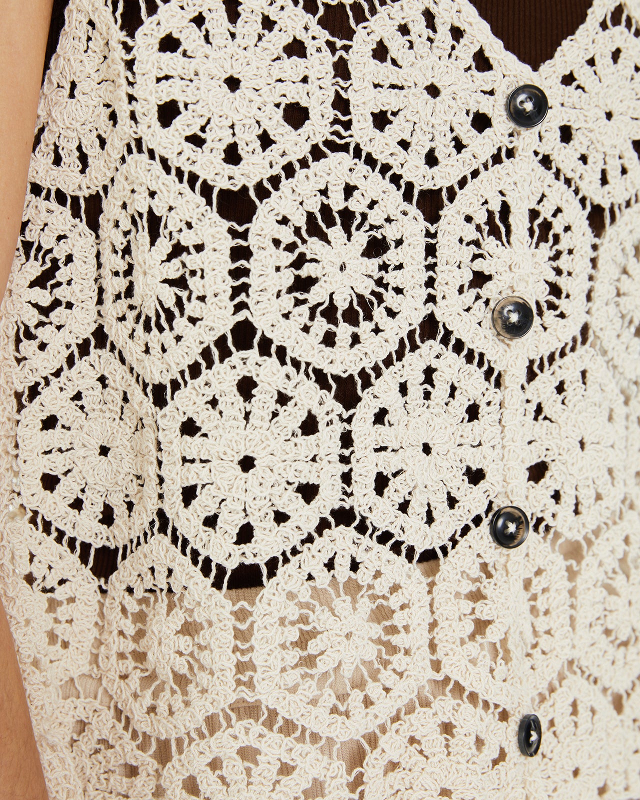 Top tejido crochet de tirantes cierre botones delanteros