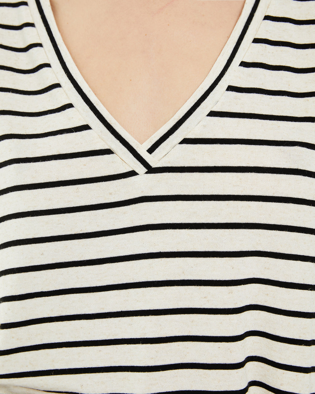 Top de rayas sin mangas escote pico
