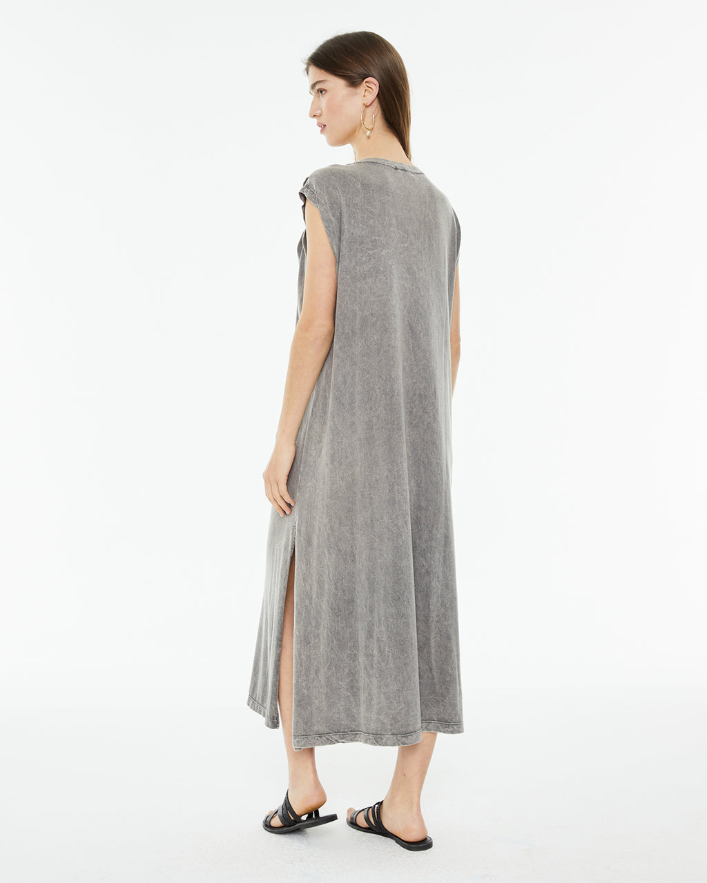 Vestido midi confort con abertura lateral