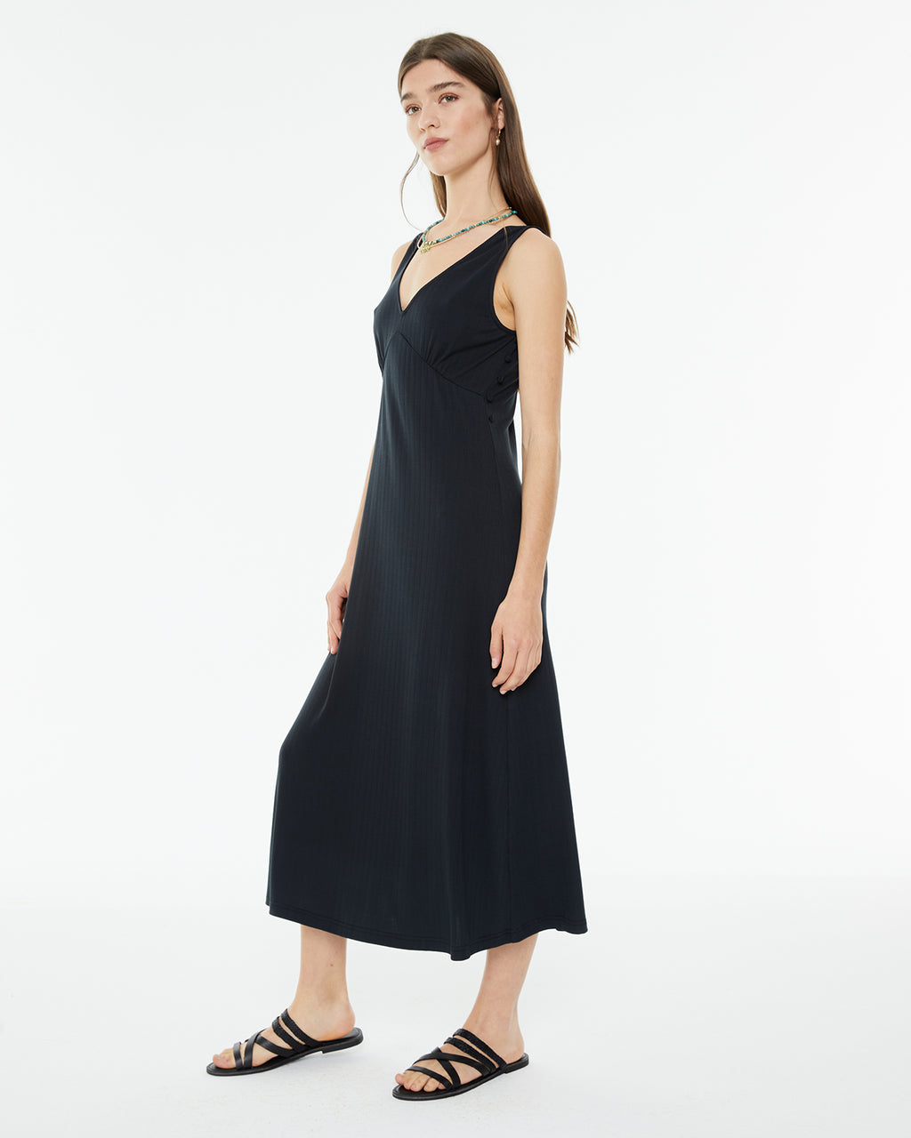 Vestido largo evasé de canalé sin mangas