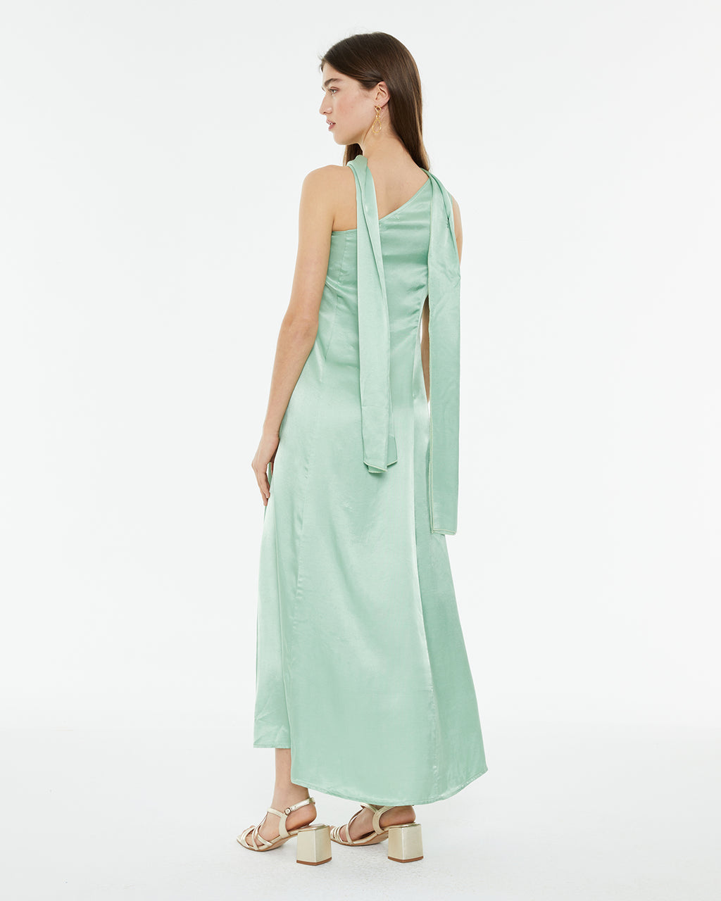 Vestido largo de fiesta asimétrico con pañuelo escote