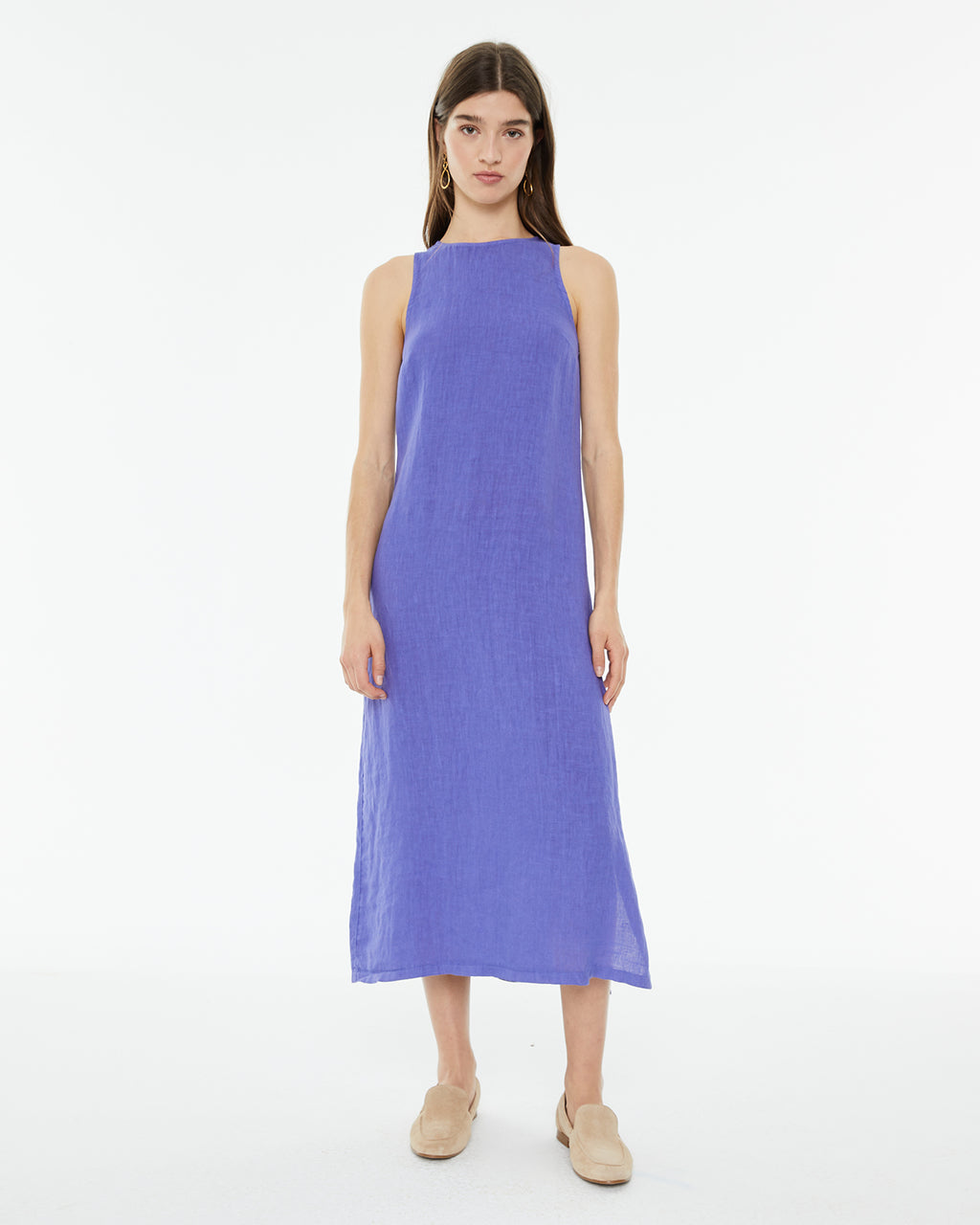 Vestido midi de lino sin mangas con cuello redondo