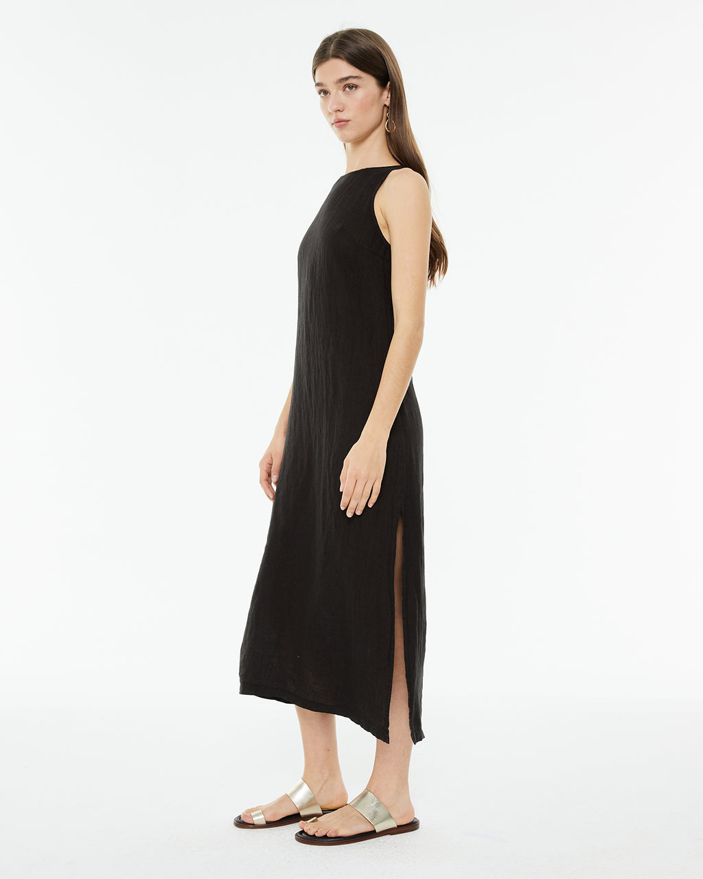 Vestido midi de lino sin mangas con cuello redondo