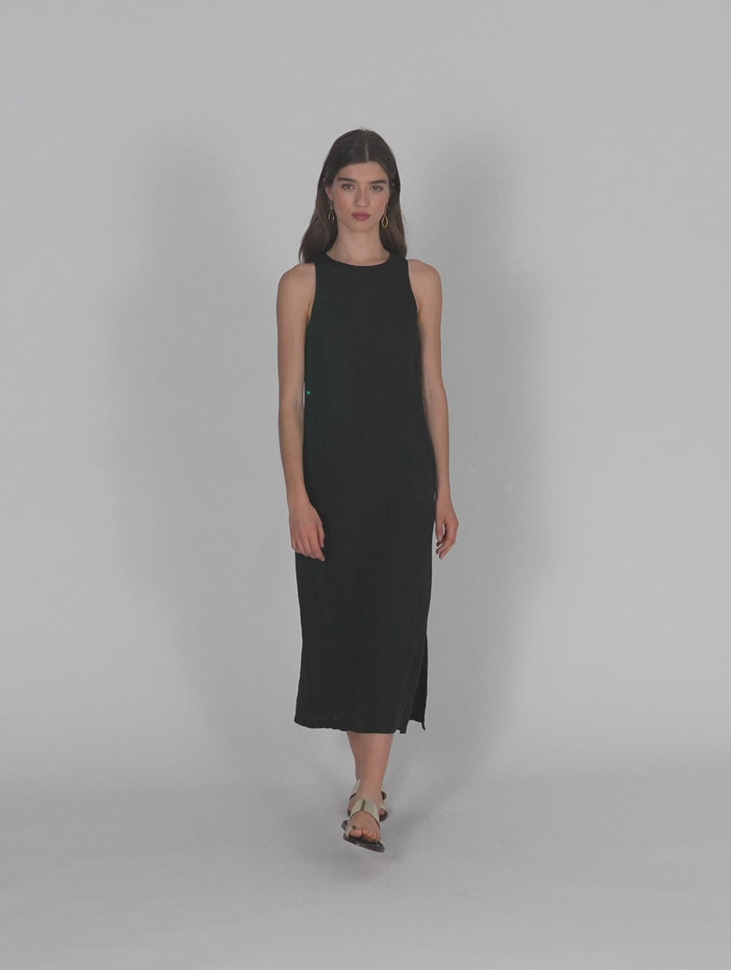 Vestido midi de lino sin mangas con cuello redondo