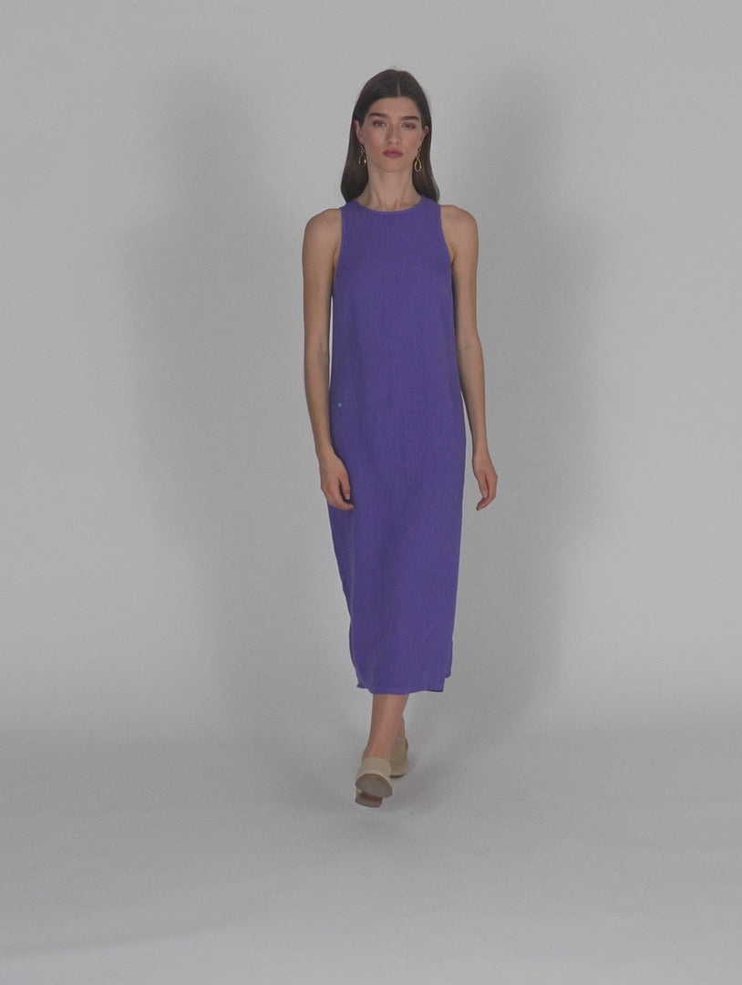 Vestido midi de lino sin mangas con cuello redondo